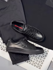 Комплект повседневной одежды Prada - Image 4