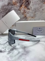 Солнцезащитные очки Prada - Image 3
