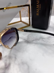 Солнцезащитные очки Balmain - Image 7
