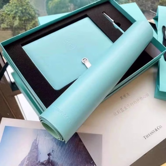 Набор Tiffany & Co. (блокнот + ручка + коврик) - Image 2