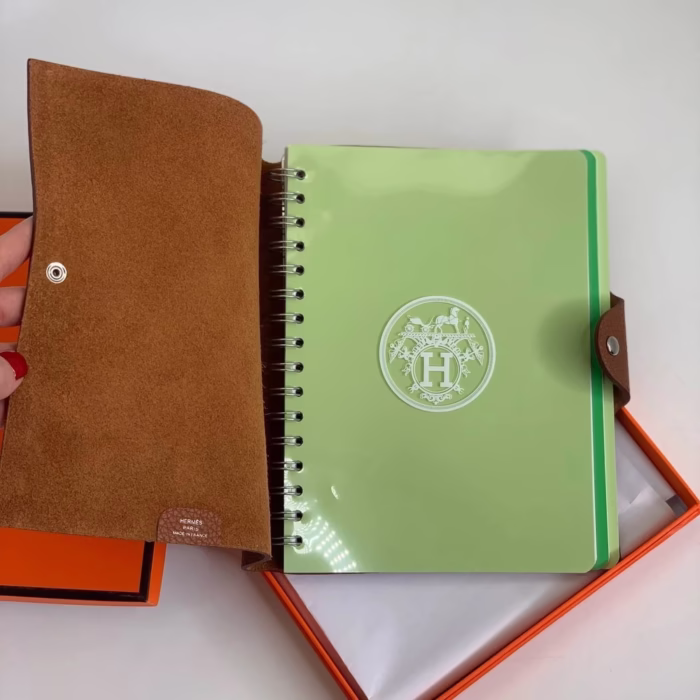 Блокнот Hermes 22,5х18,5 см - Image 2