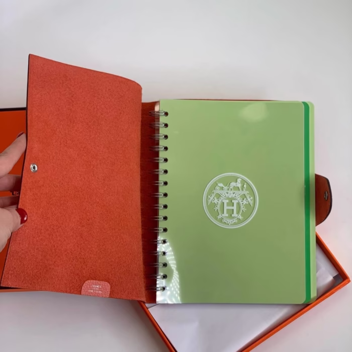 Блокнот Hermes 22,5х18,5 см - Image 2
