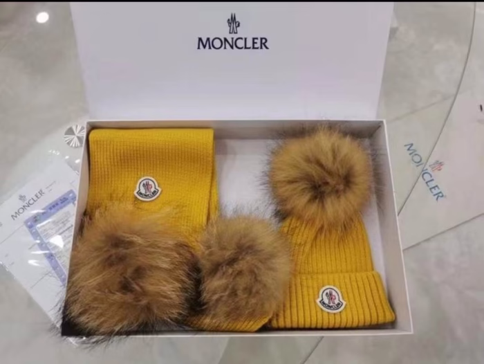 Набор Moncler (шарф + шапка) - Image 1