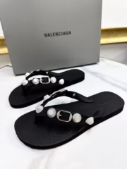 Шлепанцы Balenciaga