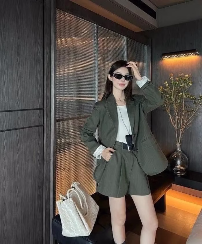 Костюм Prada - Image 1