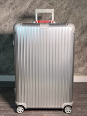 Чемодан Rimowa - Image 4