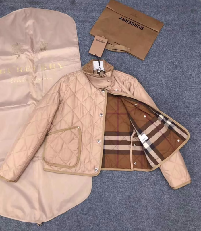 Пуховик Burberry - Image 4