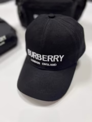 Кепка Burberry