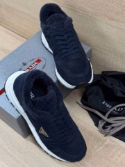 Кроссовки Prada — изображение 3