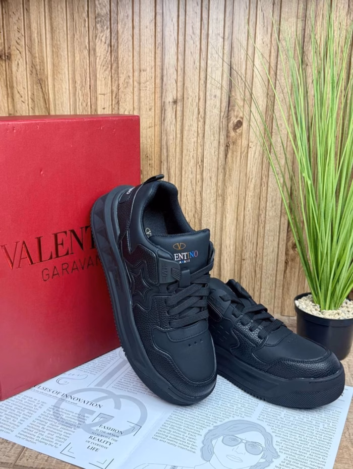 img_4199 Кеды Valentino — изображение 1