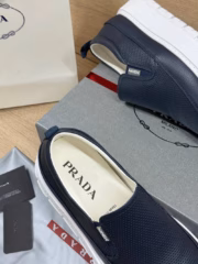 Слипоны Prada — изображение 7