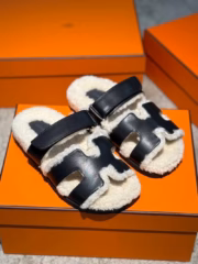 Шлепанцы Hermes