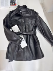 Кожаная куртка Yves Saint Laurent